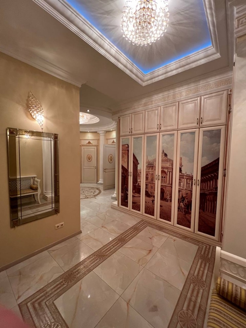 продажа трехкомнатной квартиры номер A-173369 в Приморском районе, фото номер 10